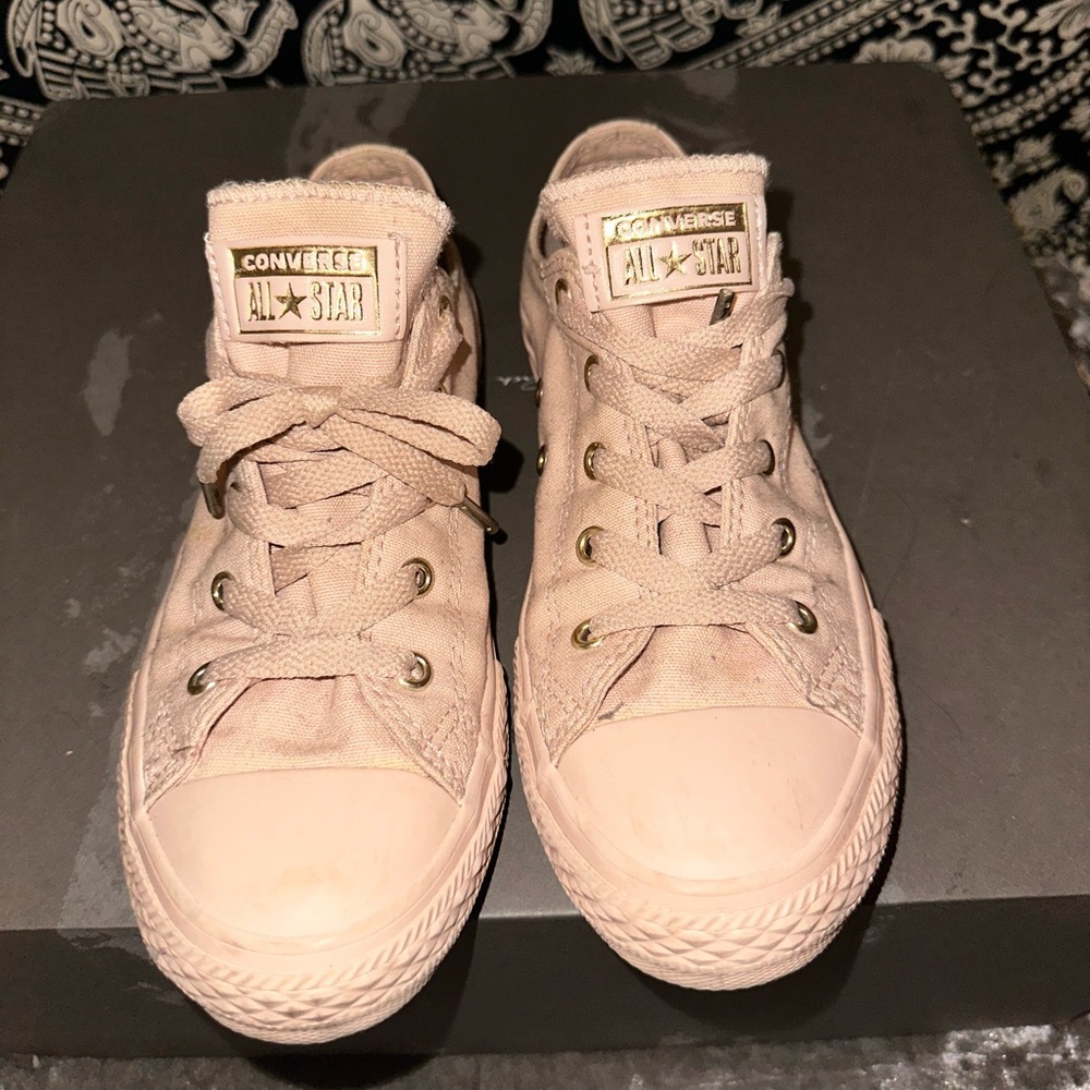 Kids converse